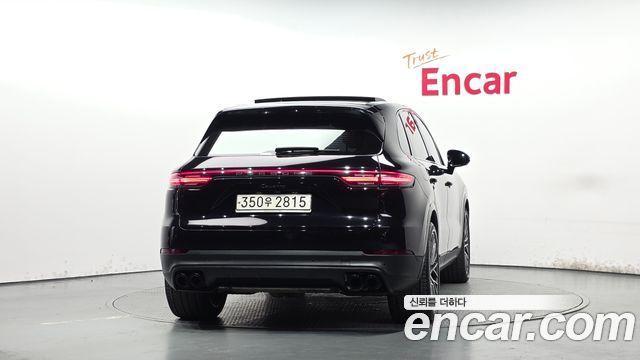 Porsche Cayenne 2021