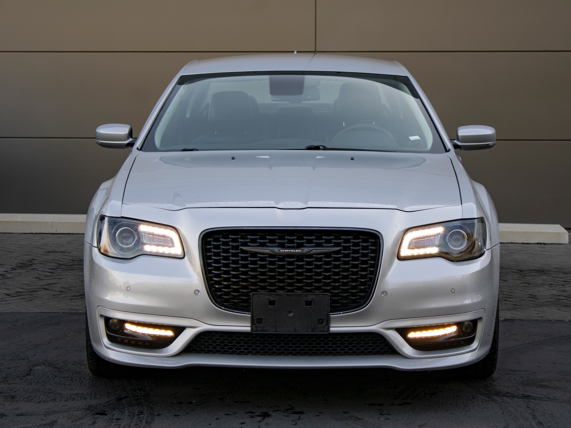 Chrysler 300 2022