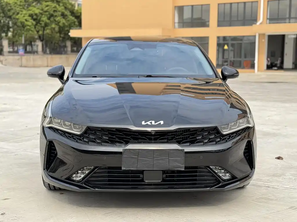 Kia K5 2023