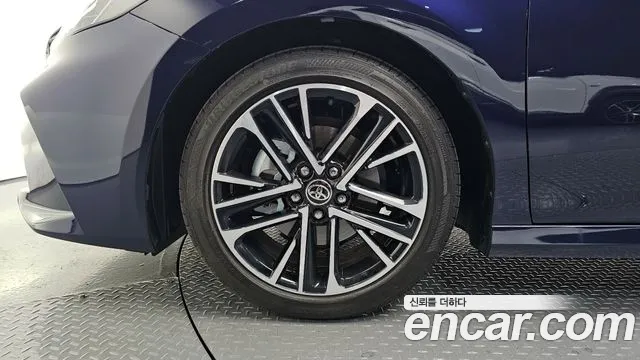 Toyota Camry 2025