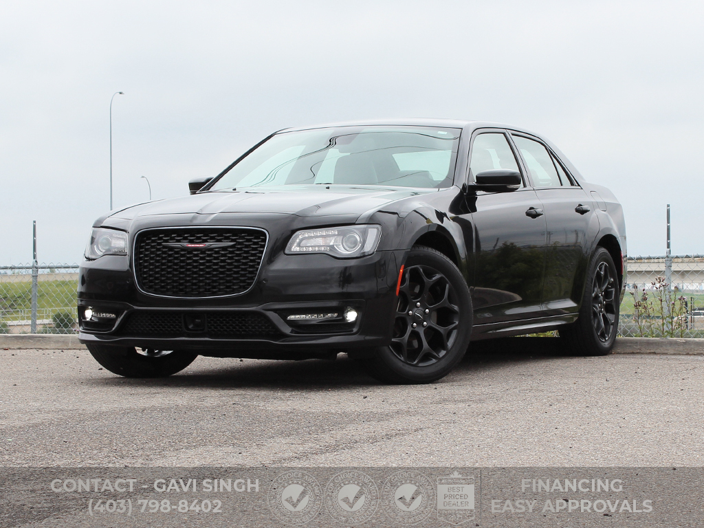 Chrysler 300 2023