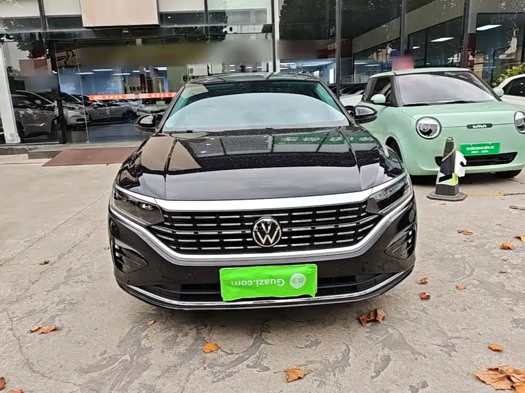 Volkswagen Passat 2023