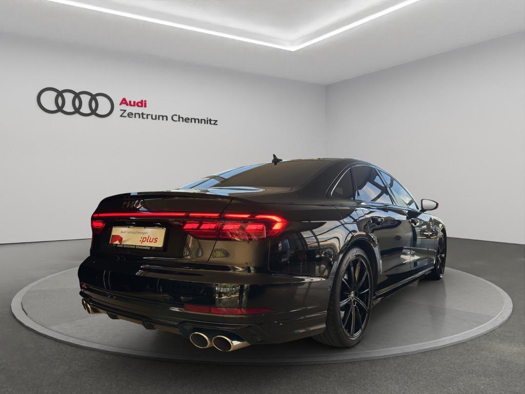 Audi S8 2023