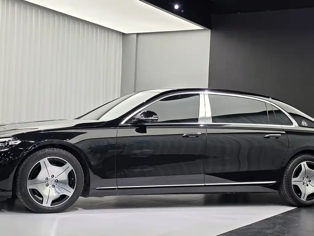 Mercedes-Benz Maybach S-Класс 2024