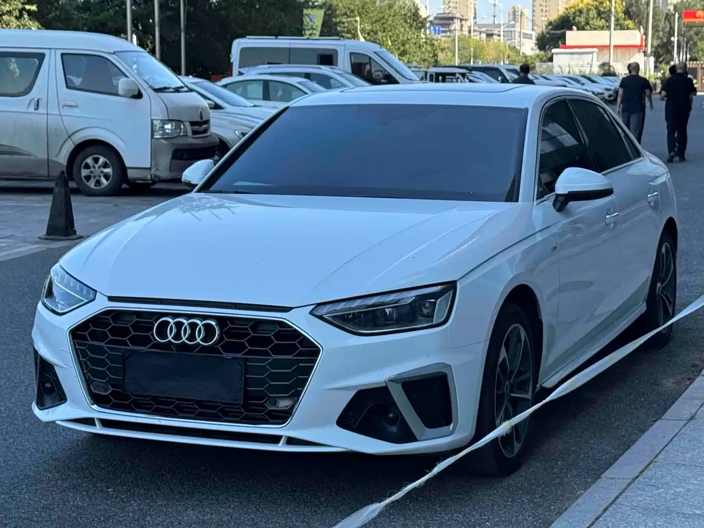 Audi A4 2025