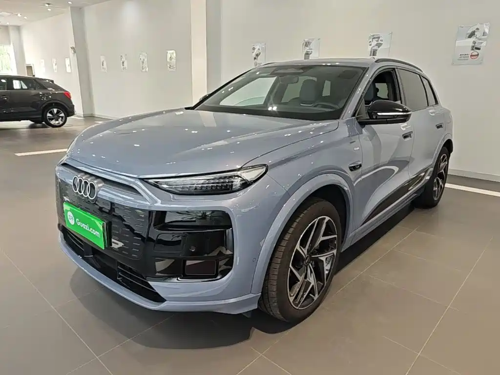 Audi e-tron 2025