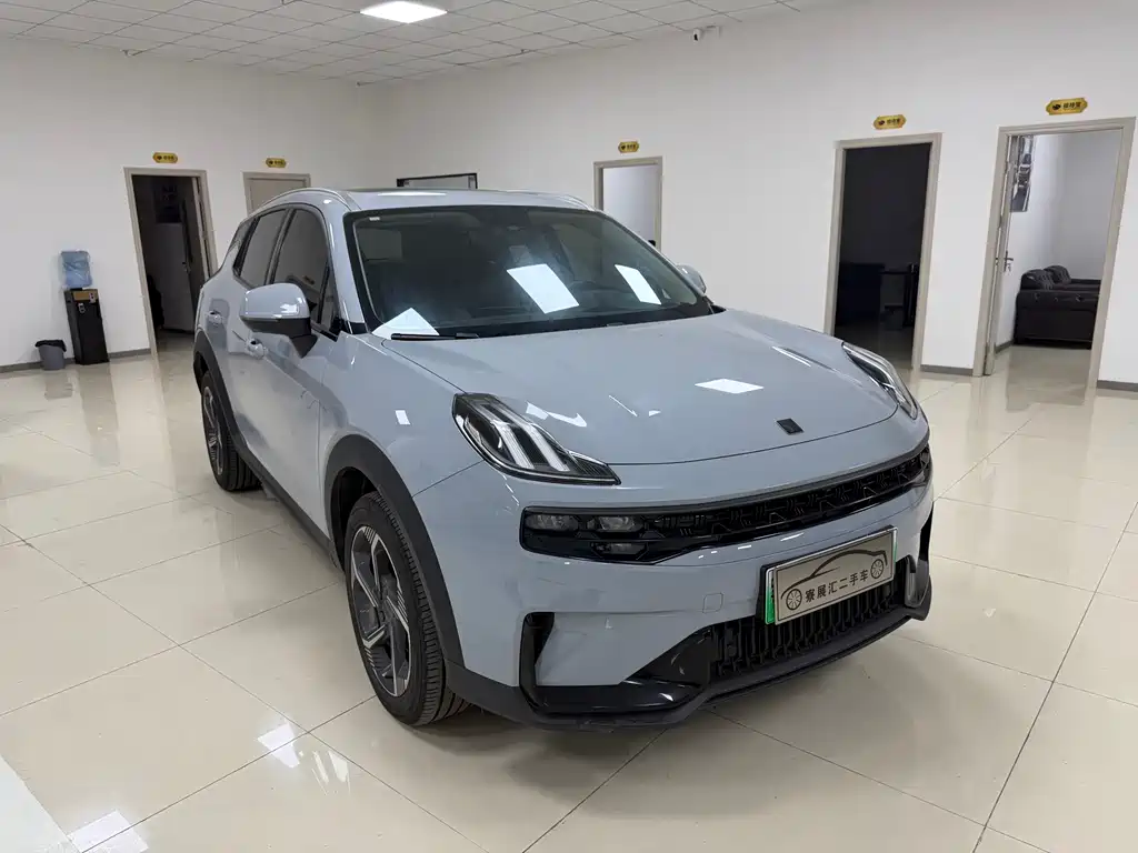 Lynk & Co 06 2023