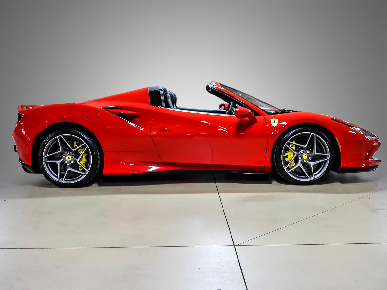Ferrari F8 2022