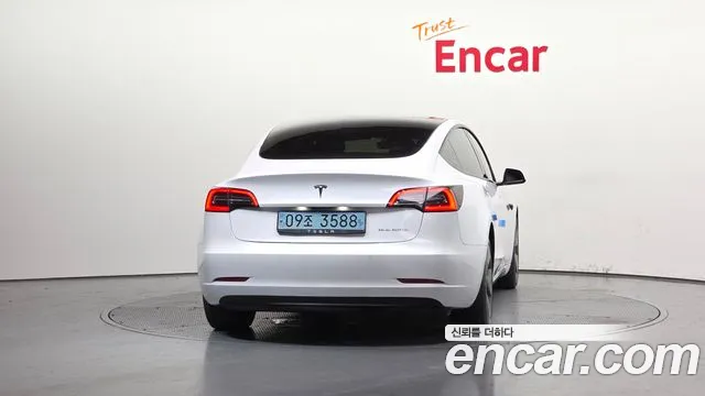 Tesla Model 3 2021