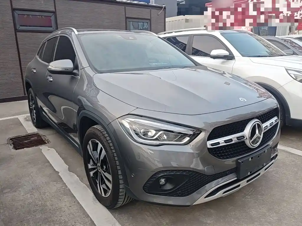Mercedes-Benz GLA 2023