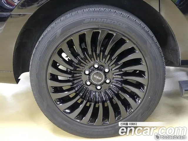 Lincoln Navigator 2021