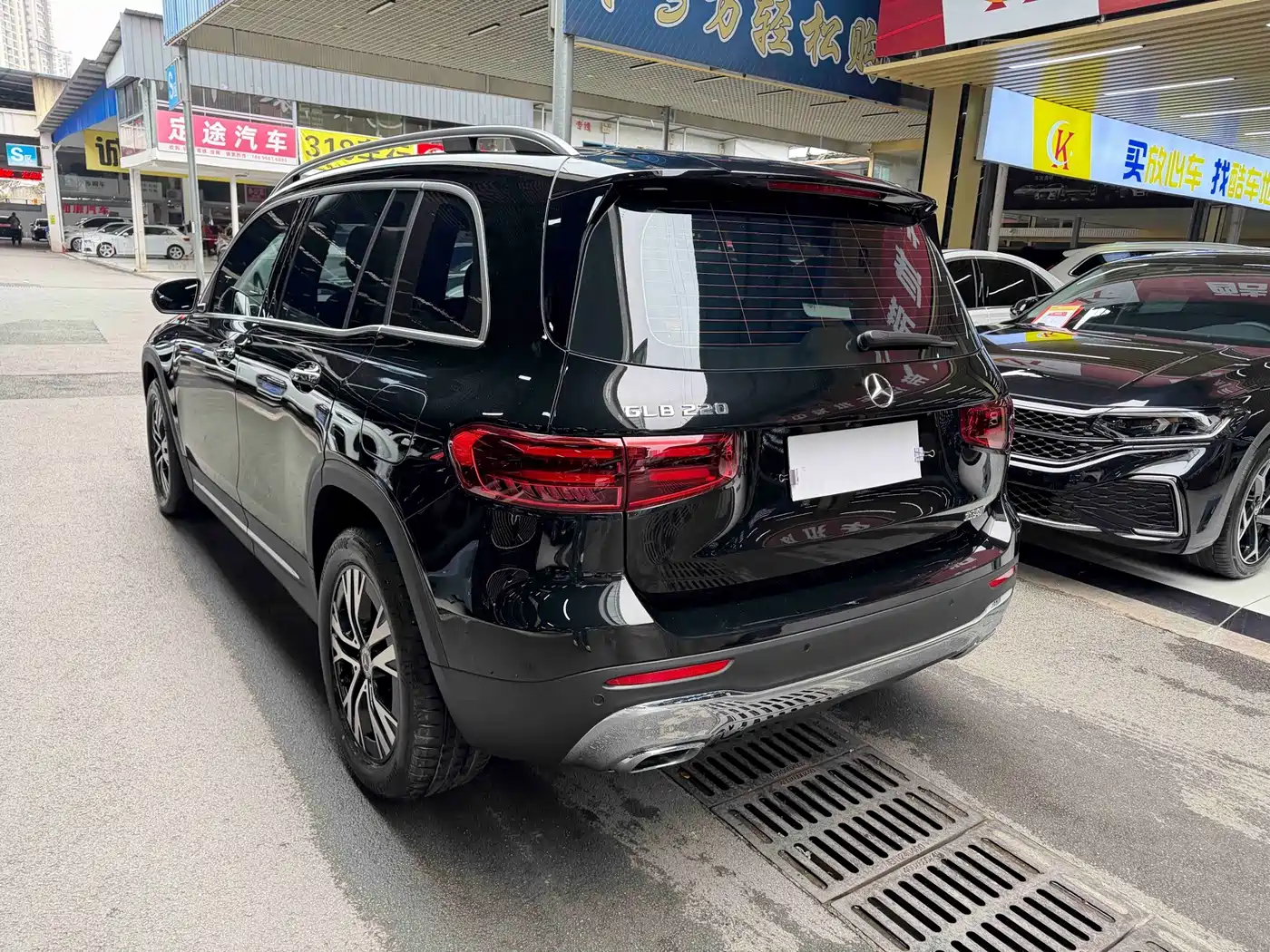 Mercedes-Benz GLB 2024