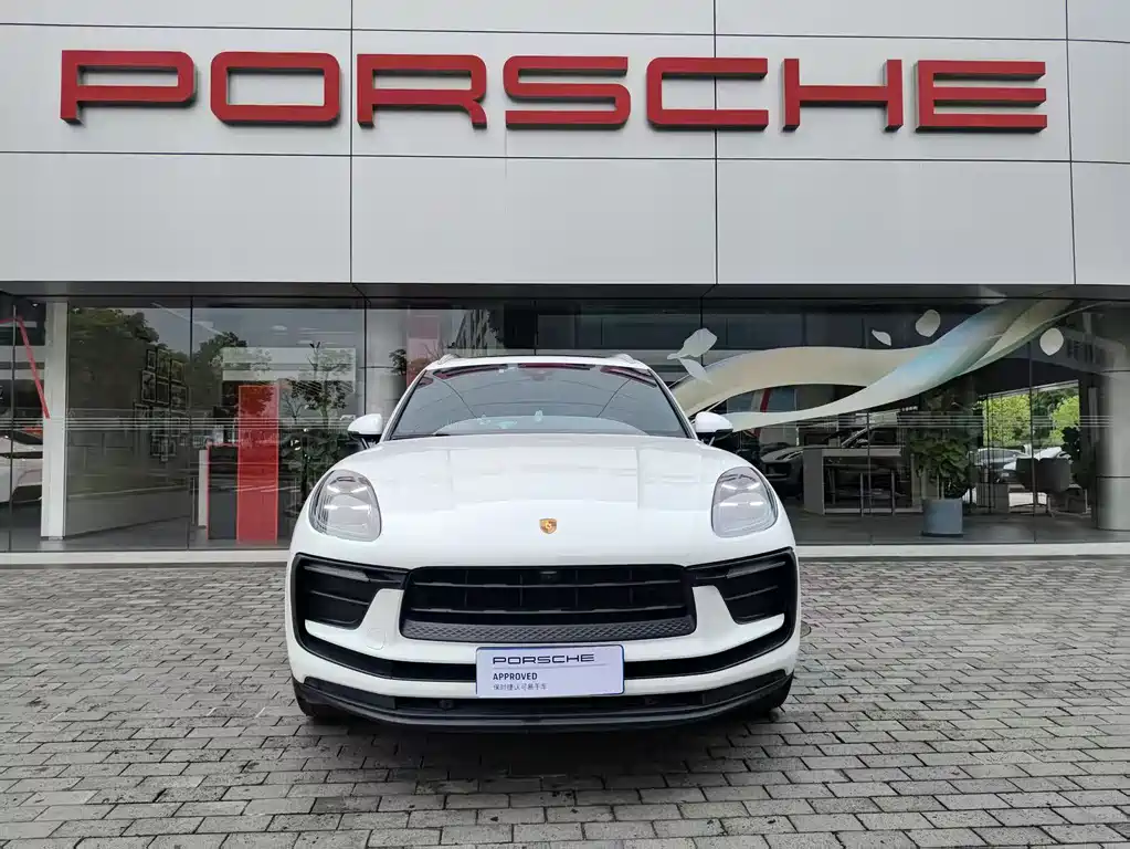 Porsche Macan 2023
