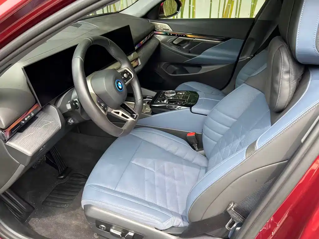 BMW i5 2024