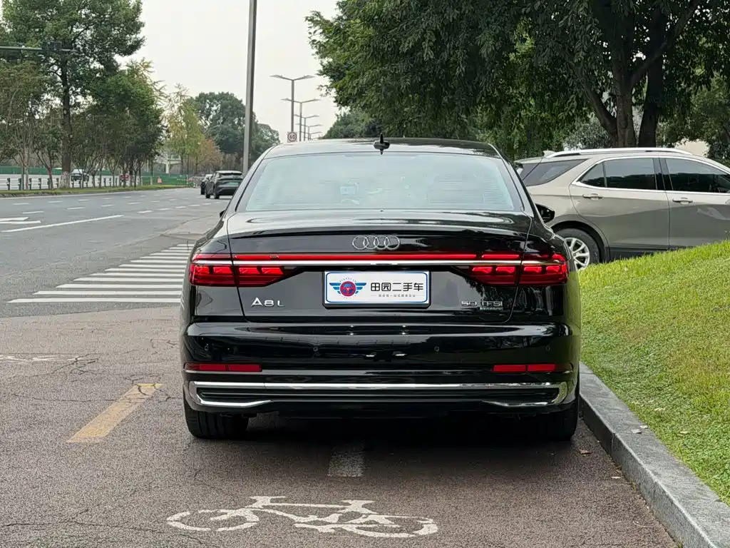 Audi A8 2024
