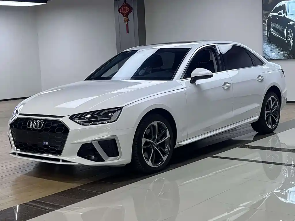 Audi A4 2023