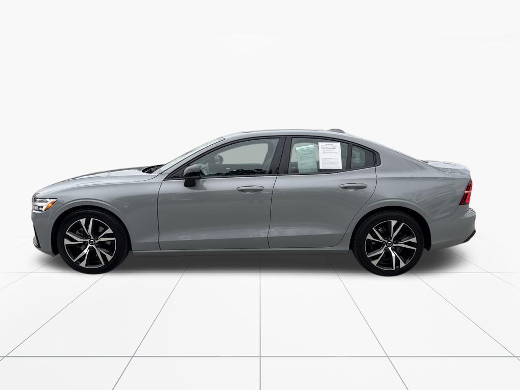 Volvo S60 2025