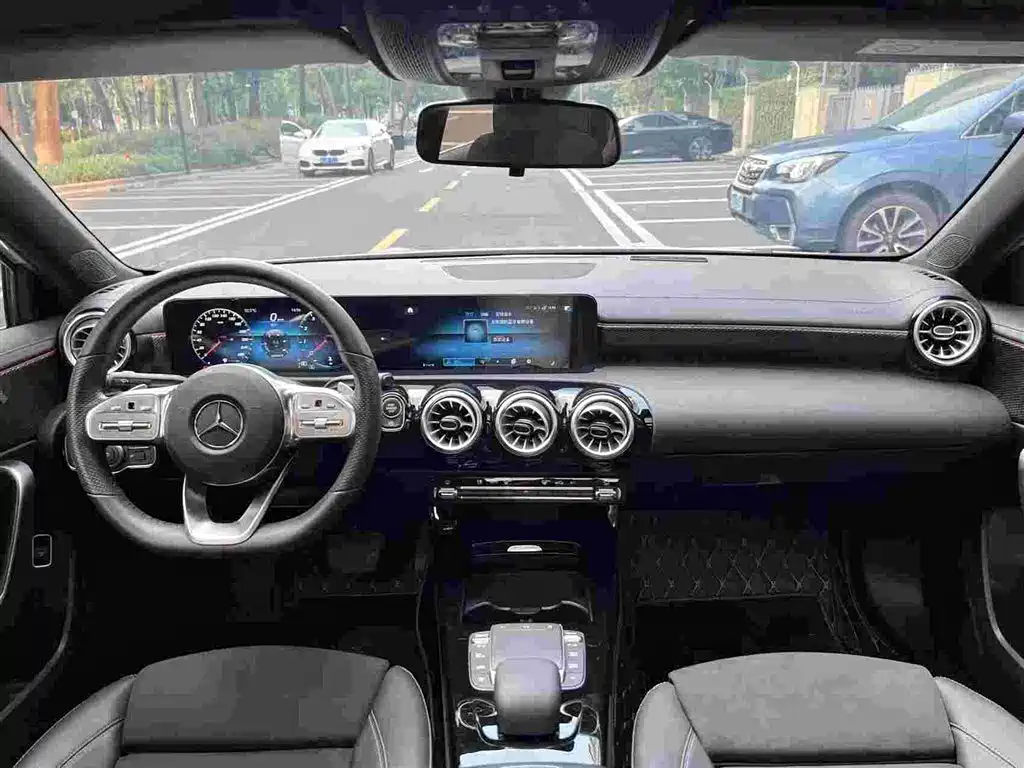 Mercedes-Benz A-Класс 2022