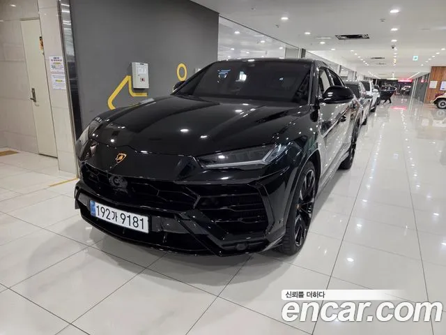 Lamborghini Urus 2021