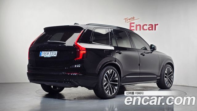 Volvo XC90 2025