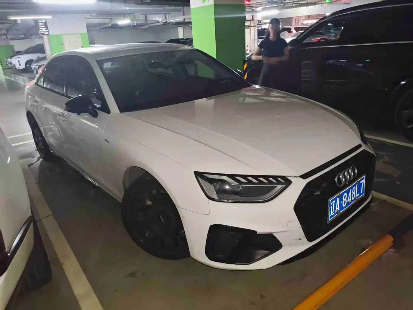 Audi A4 2023