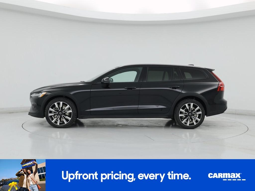 Volvo V60 Cross Country 2022