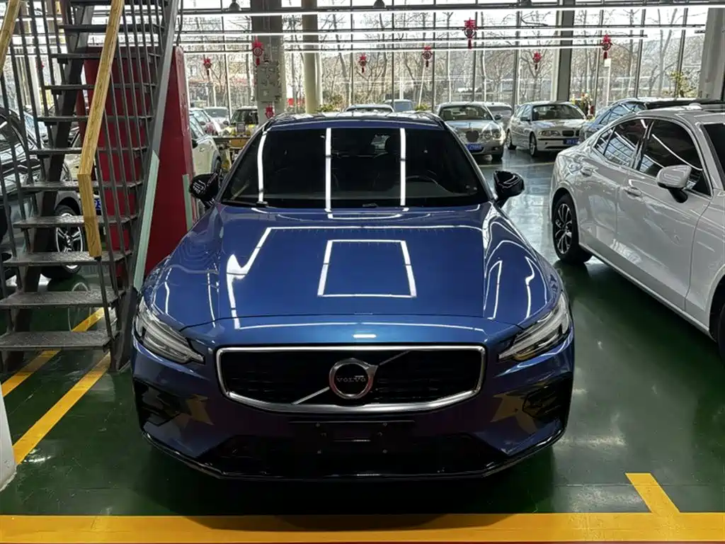 Volvo V60 2020
