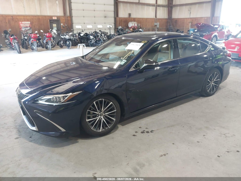 Lexus ES 2024