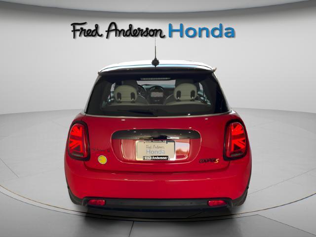 Mini Hardtop 2023