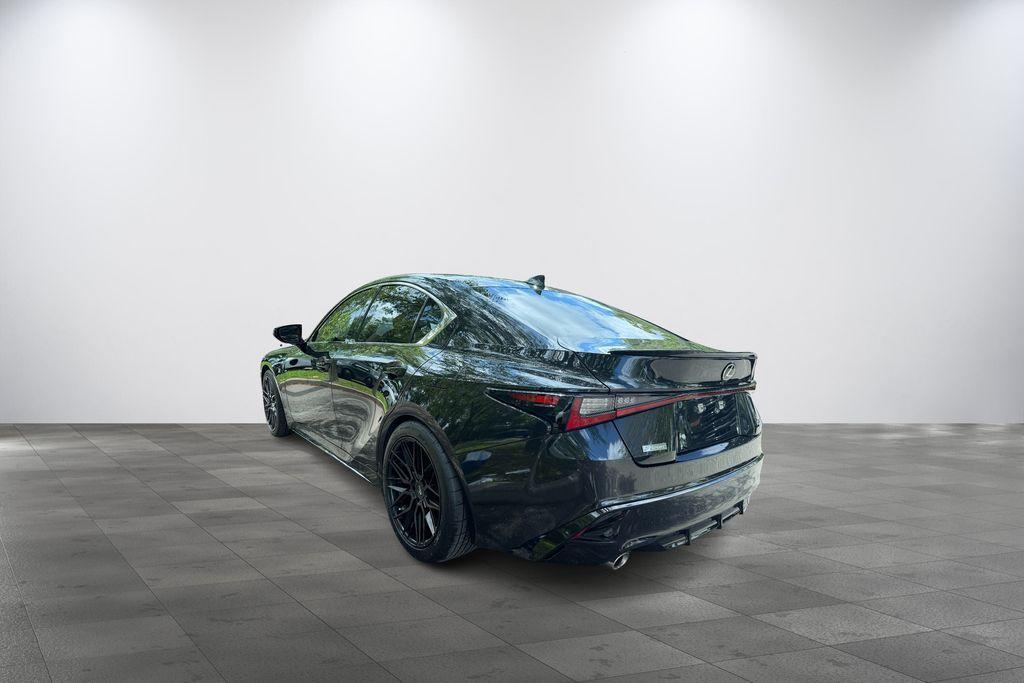 Lexus IS 2021