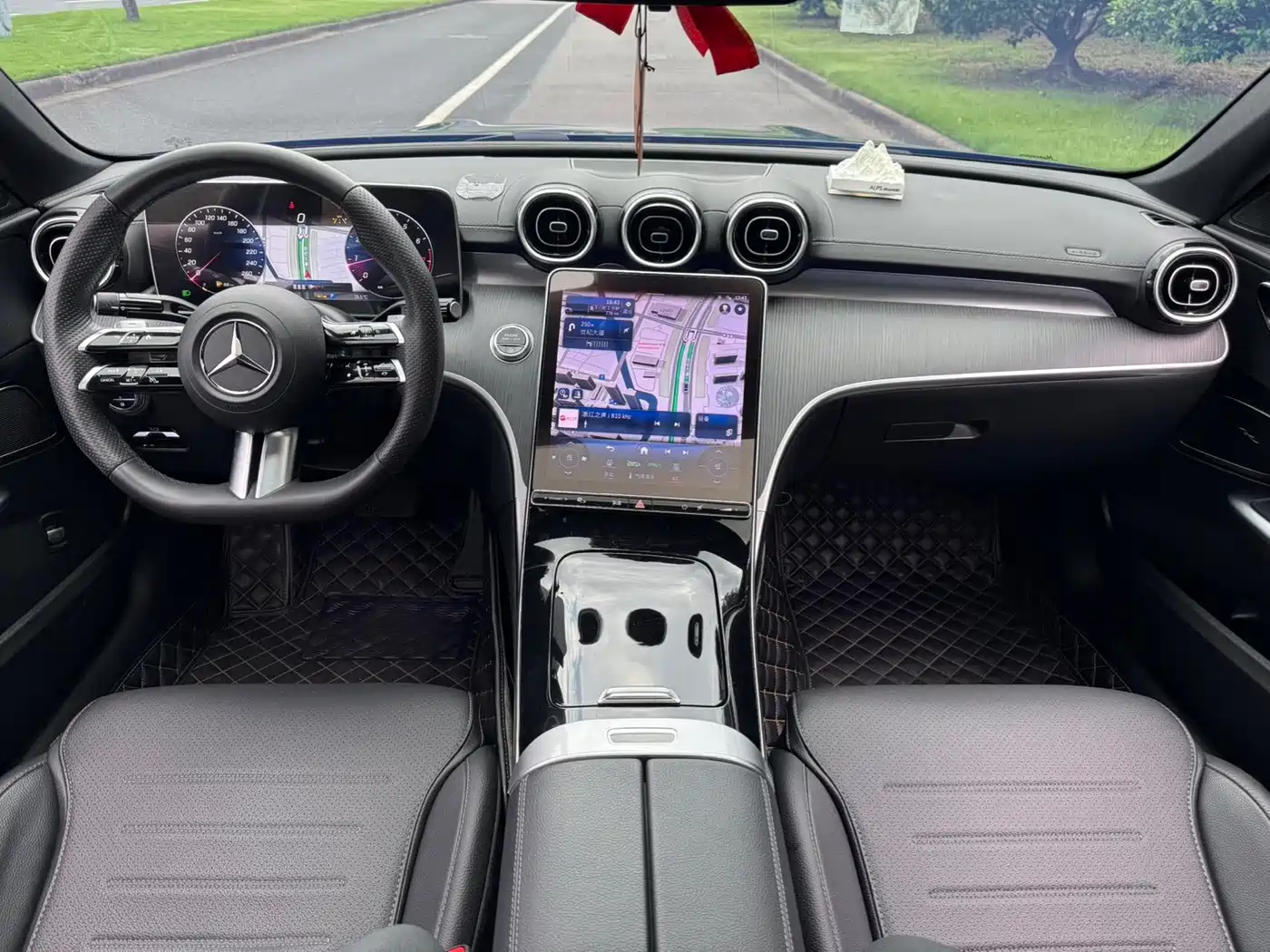 Mercedes-Benz C-Класс 2023