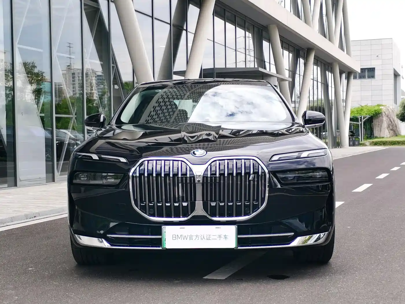 BMW i7 2025