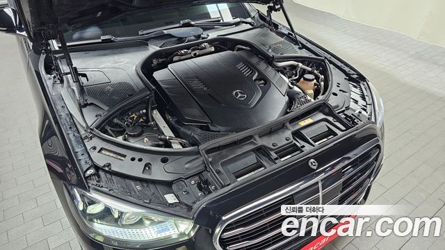 Mercedes-Benz S-Класс 2022