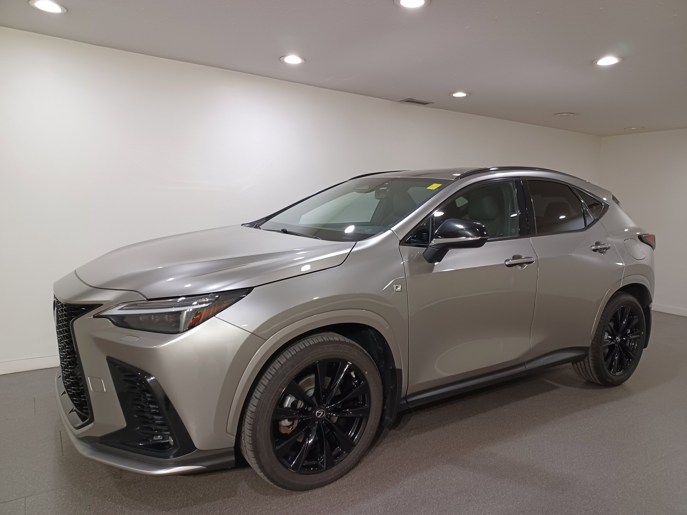 Lexus NX 2022