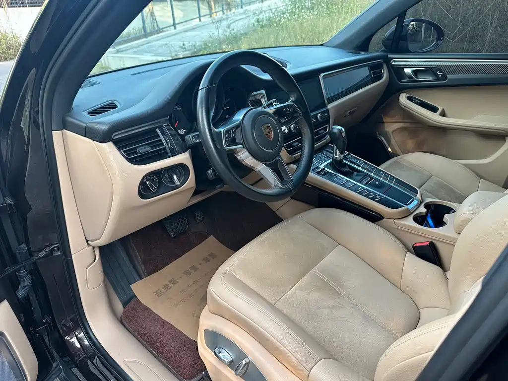 Porsche Macan 2022