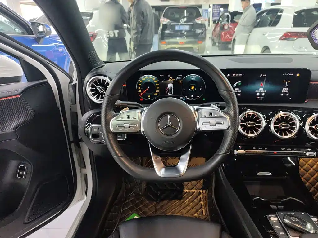 Mercedes-Benz A-Класс 2022