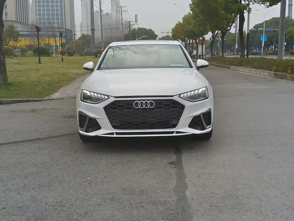 Audi A4 2022