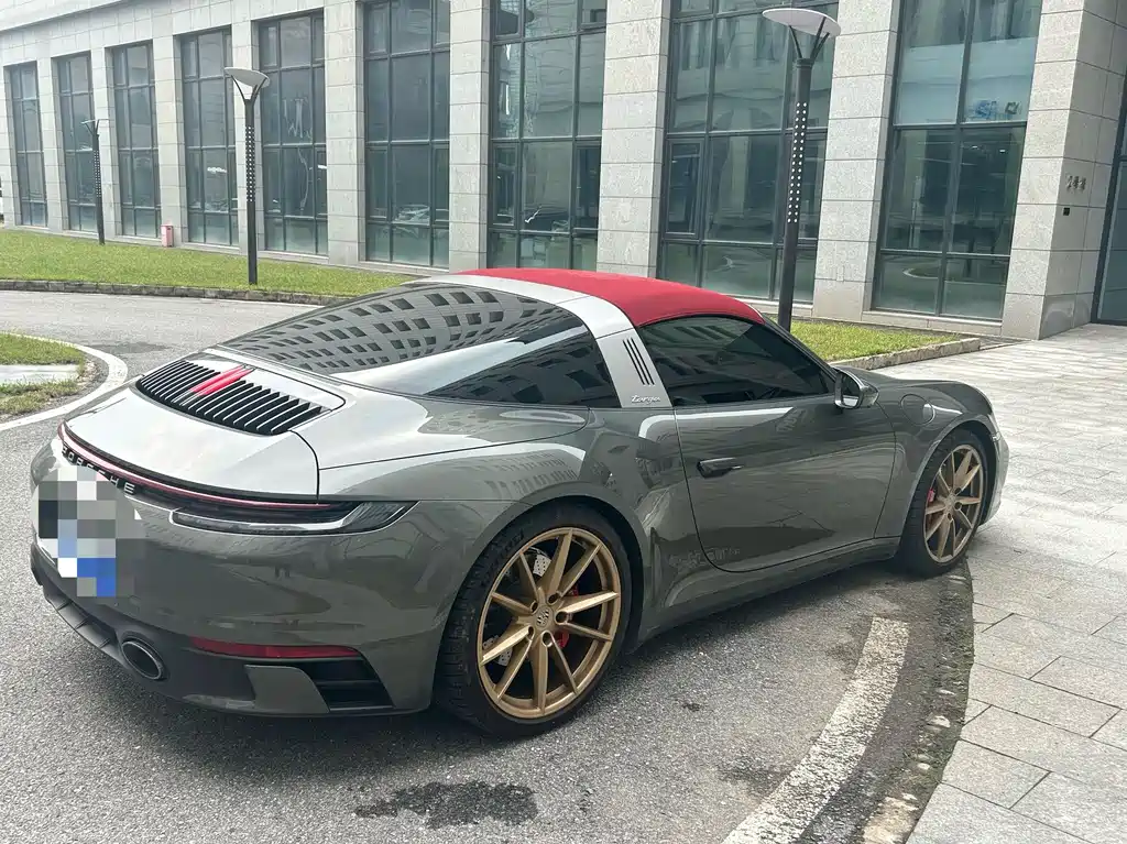 Porsche 911 2022