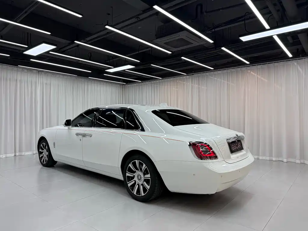 Rolls-Royce Ghost 2024