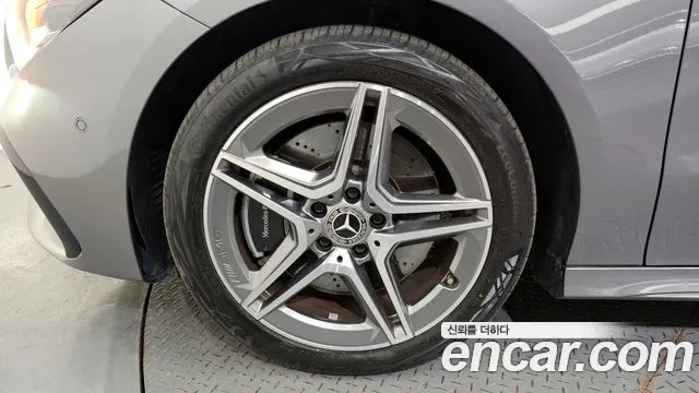 Mercedes-Benz CLA 2023