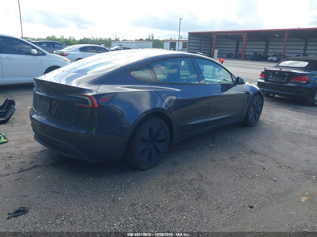 Tesla Model 3 2025