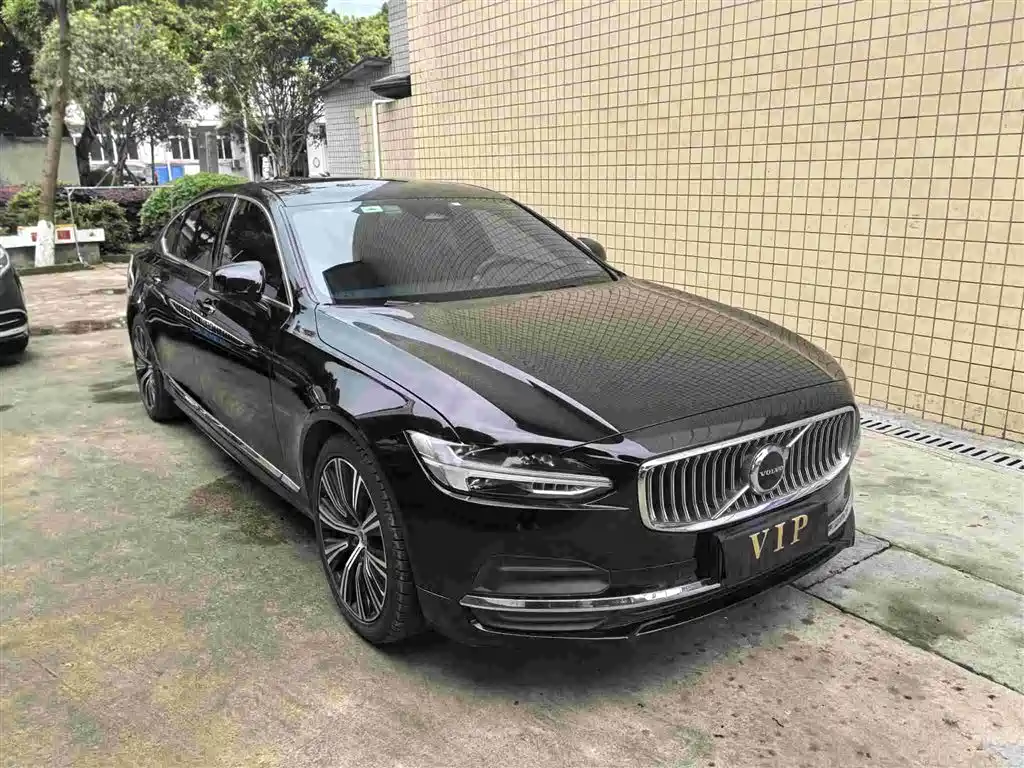 Volvo S90 2022