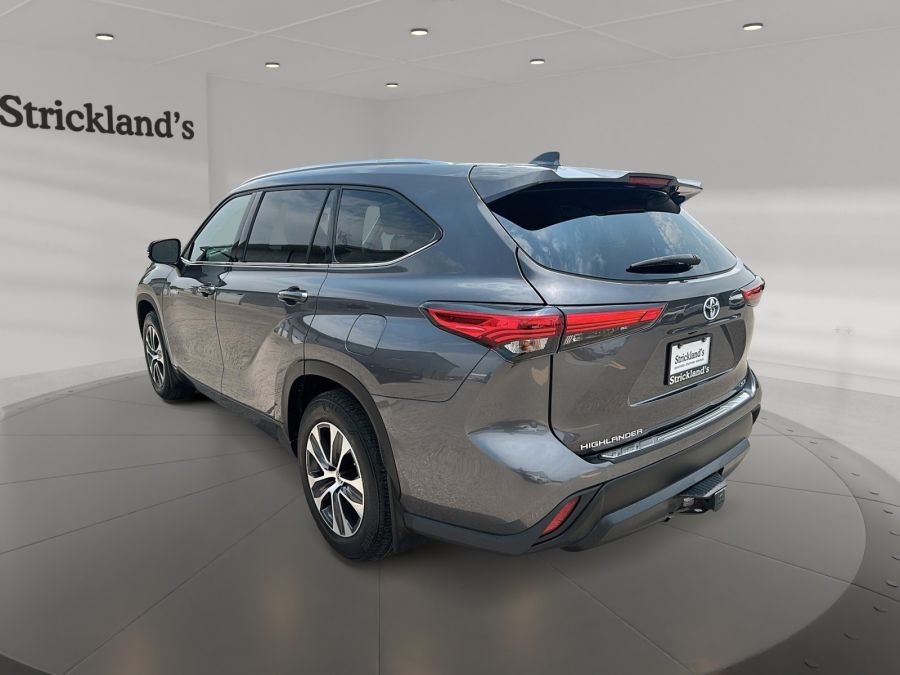Toyota Highlander 2021