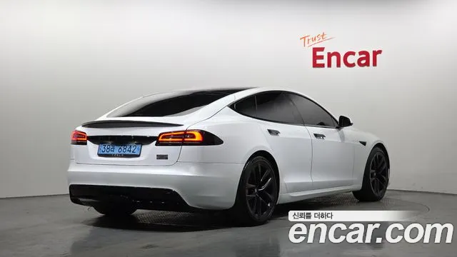 Tesla Model S 2023