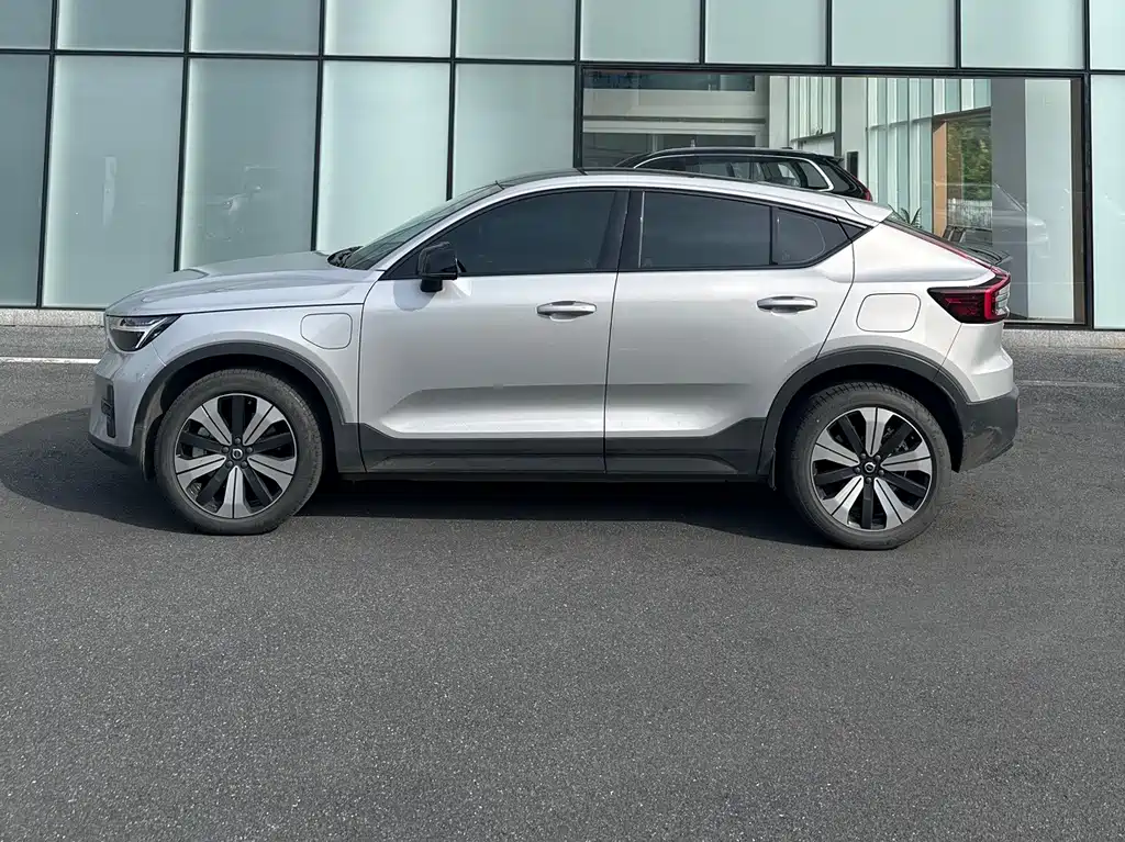 Volvo C40 2023