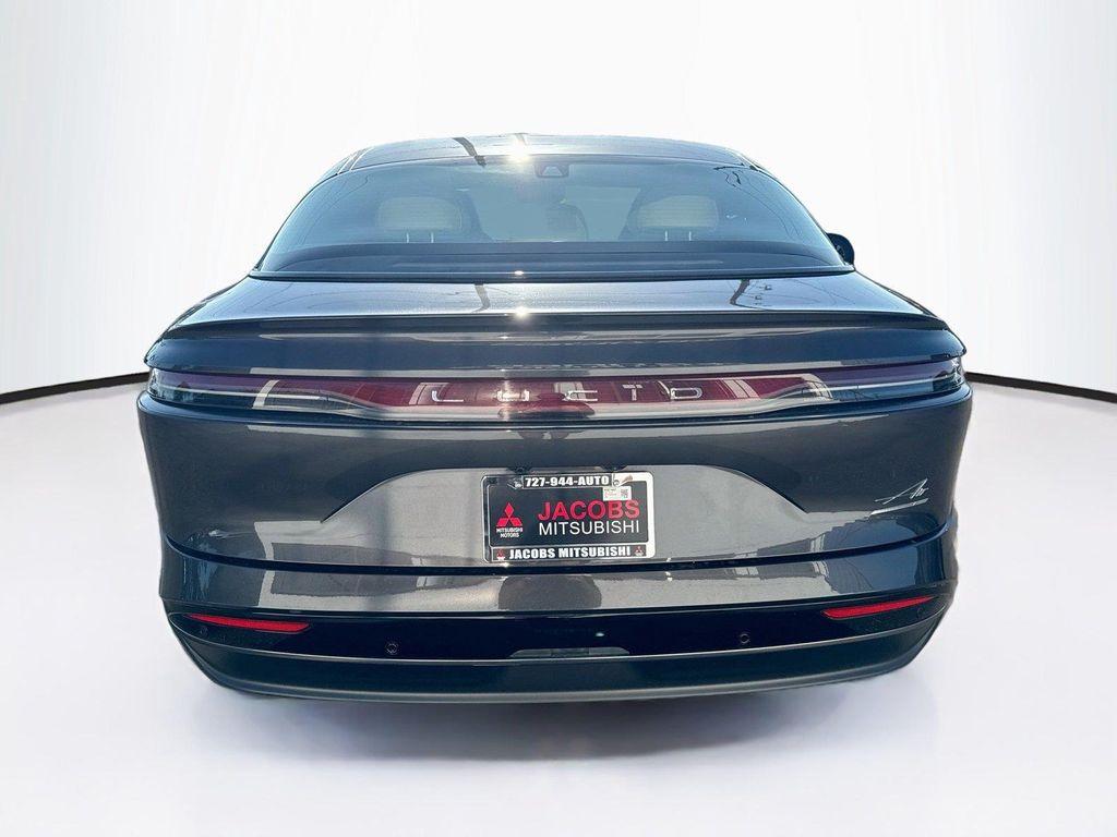 Lucid Air 2024