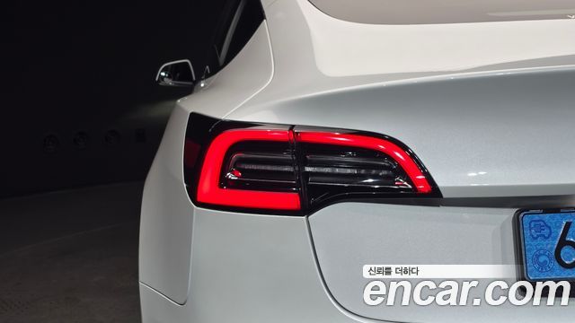Tesla Model 3 2022