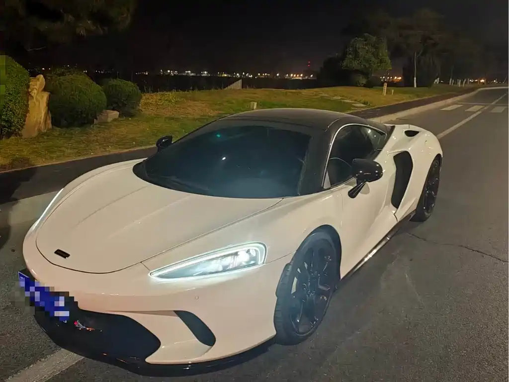 McLaren GT 2021