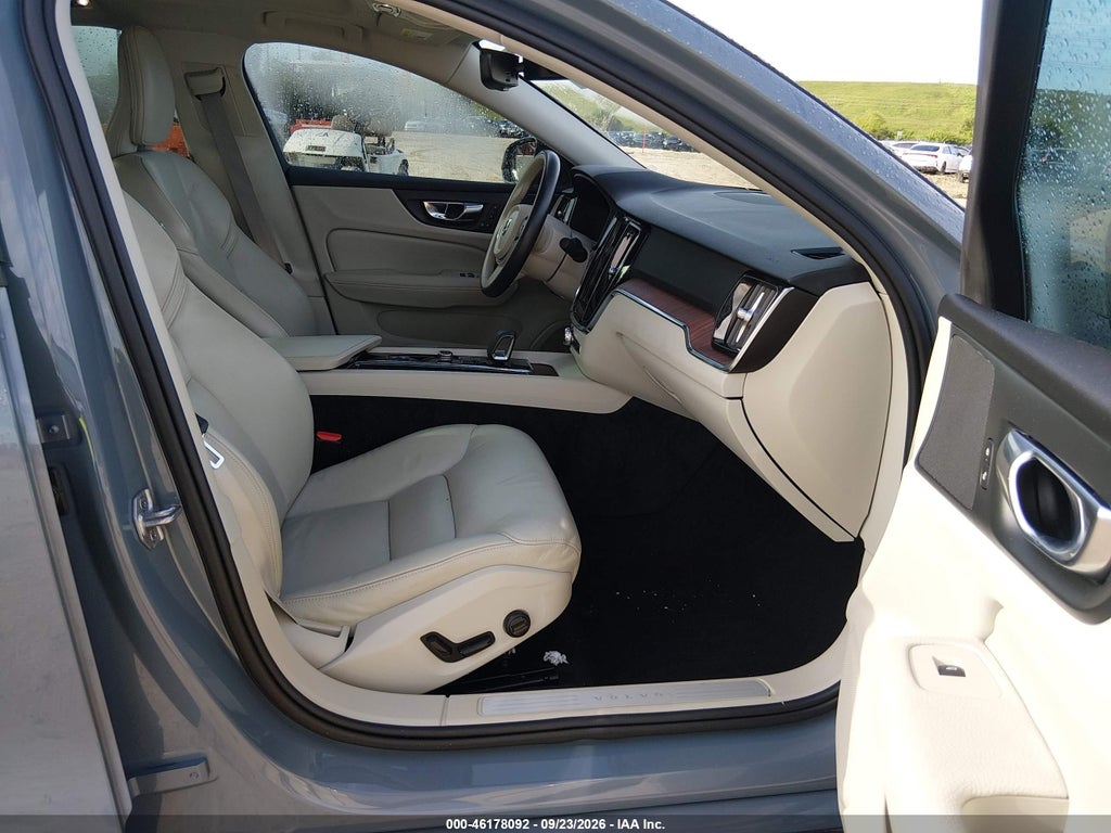 Volvo S60 2022