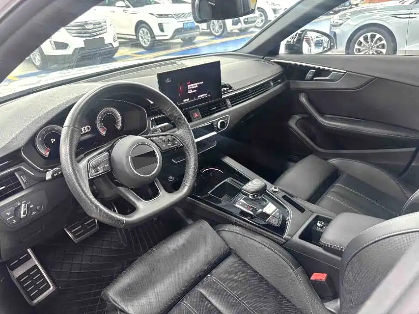 Audi A4 2024